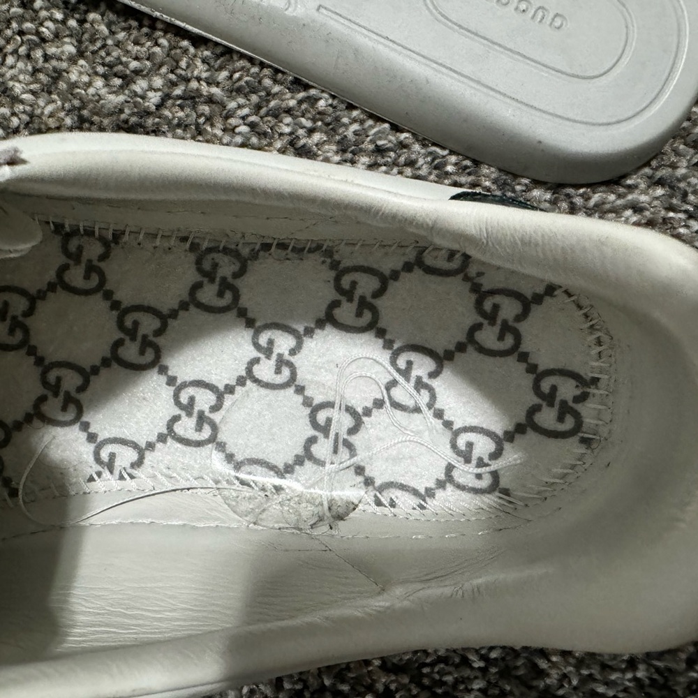 Gucci ace sneakers bee 🐝 - Picture 9 of 10